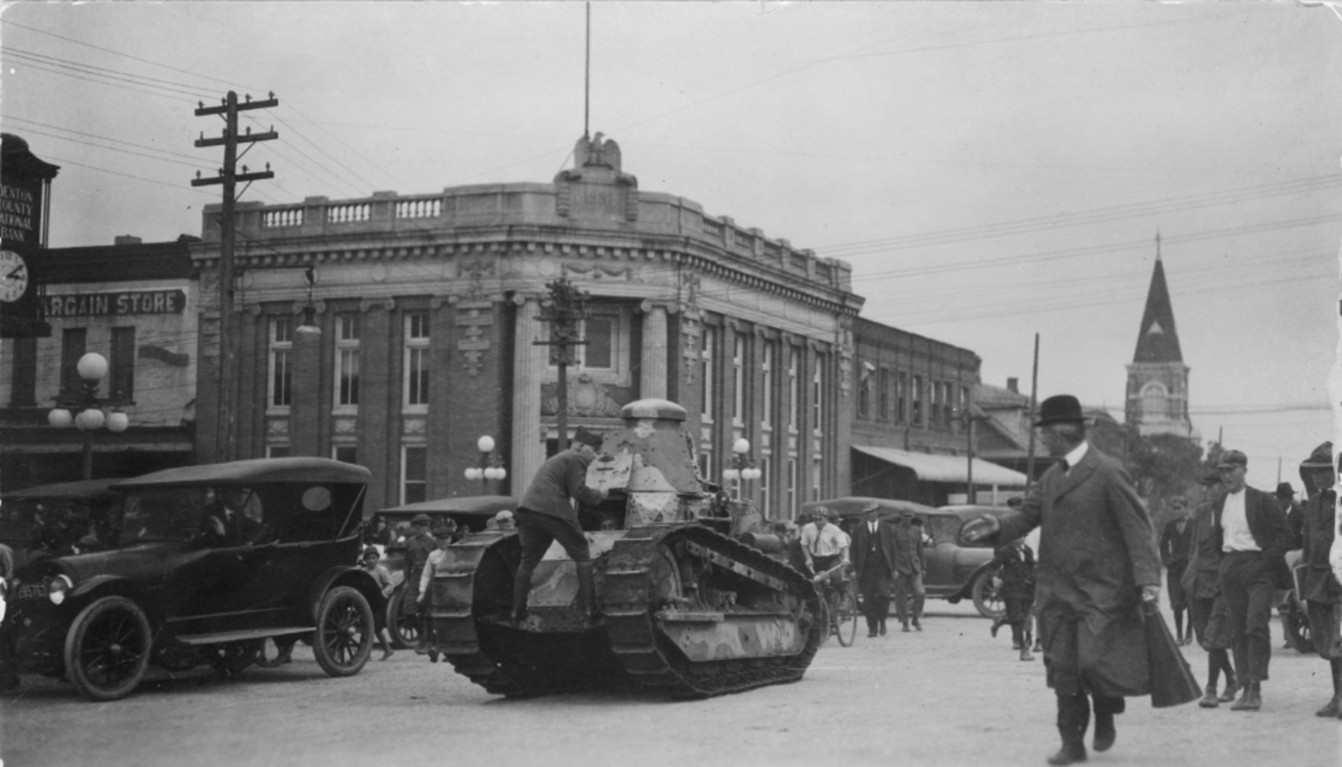 Parade2